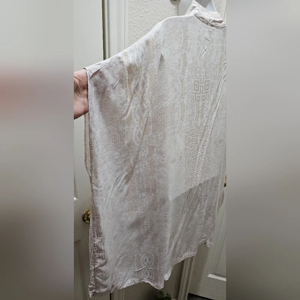 Victoria's Secret Light Pink Patterned Cover-Up Viscose One Size Fits All EUC - Picture 10 of 13